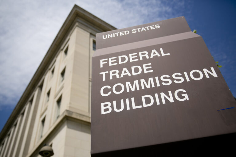 La FTC persigue al neobanco Dave por marketing engañoso y tarifas ocultas