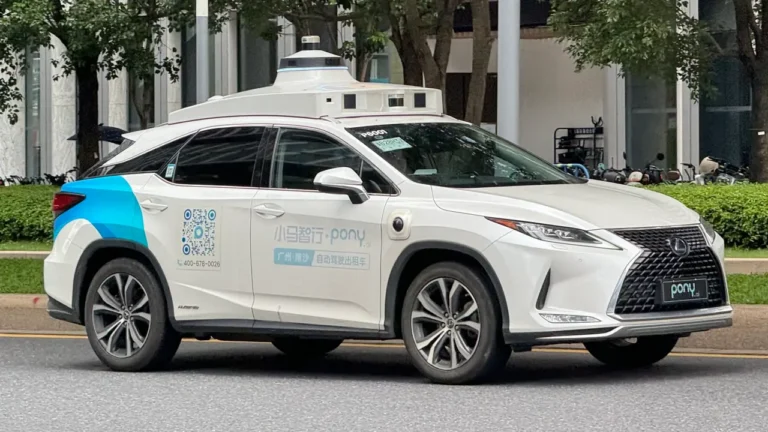 Pony.ai planea triplicar su flota global de robotaxis para finales de 2026