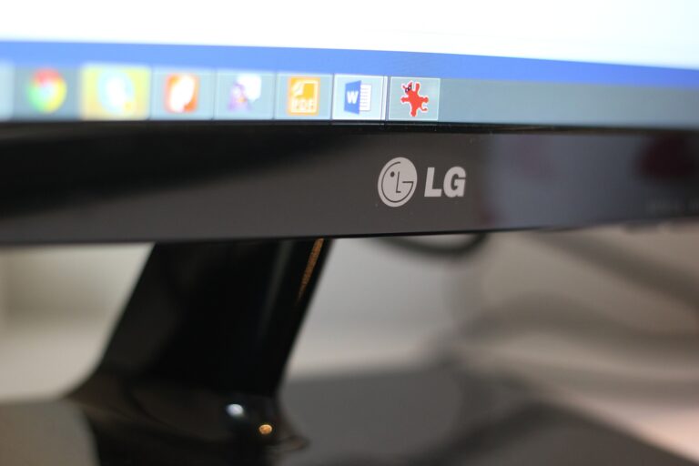 LG Electronics lanza la plataforma NFT que permite a los usuarios comprar y vender obras de arte digitales
